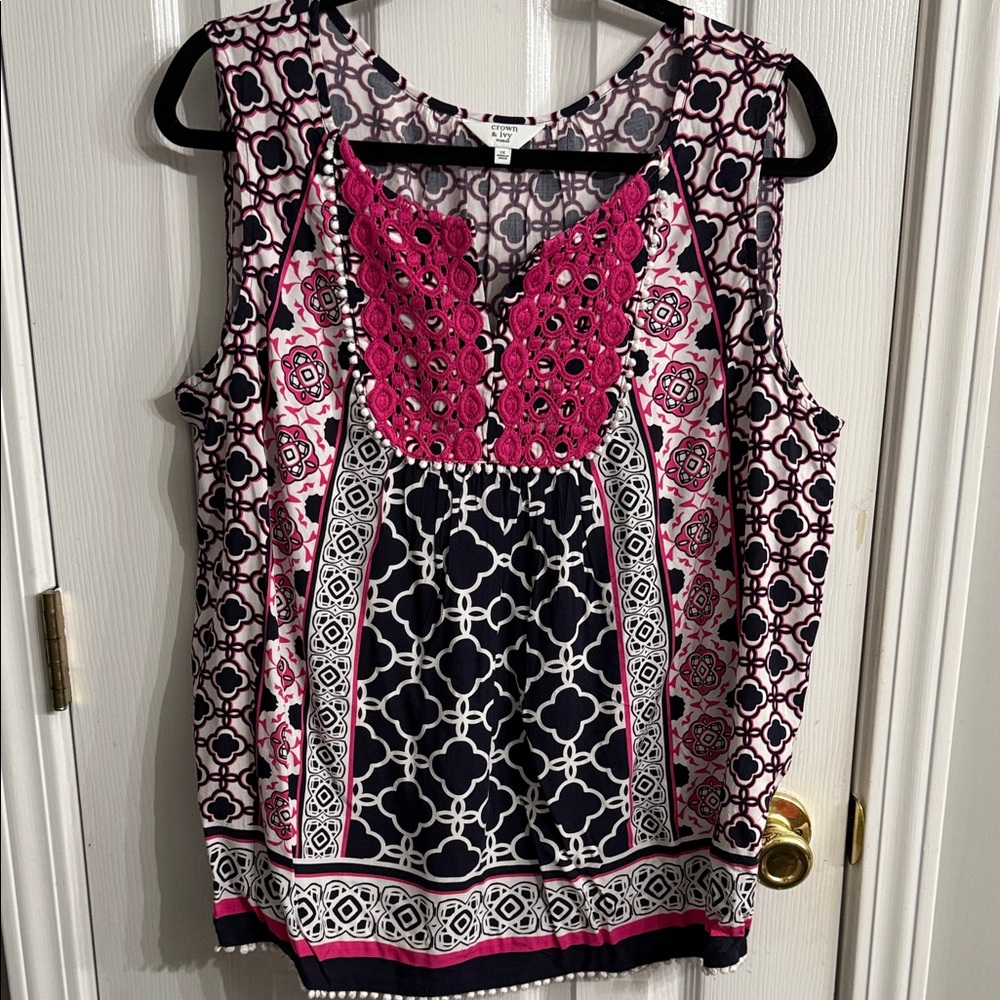 Crown & Ivy Pink and Black Patterned Chemise
